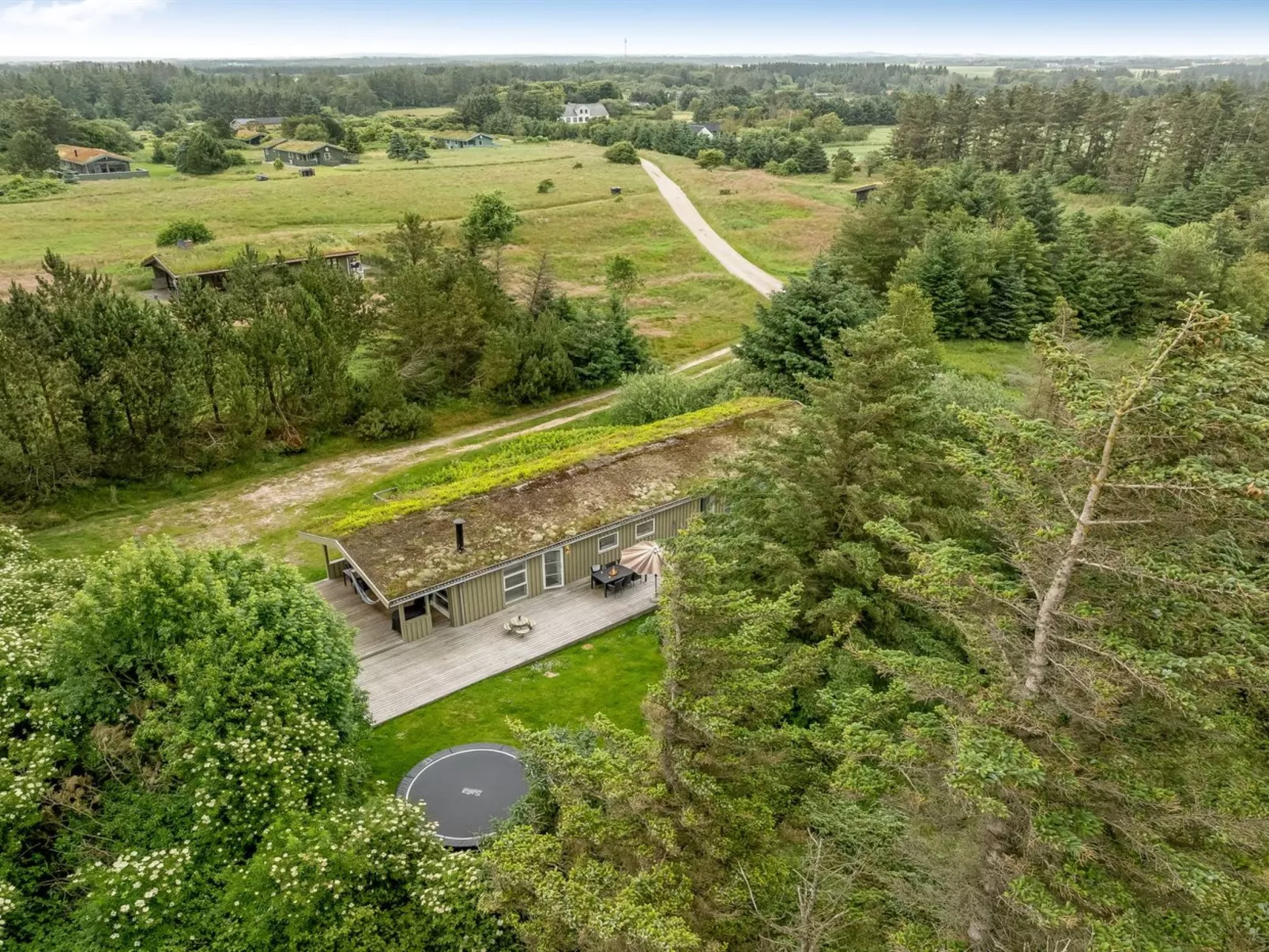 "Yngve" - 1.2km from the sea-Outside