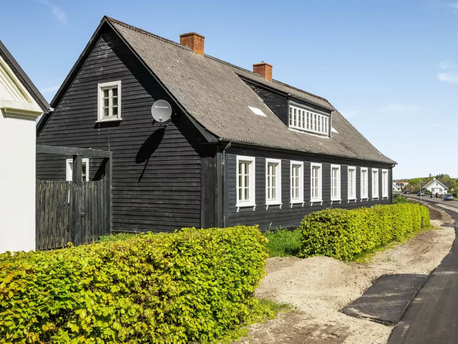 "Ejnarine" - 600m to the fjord-Draußen