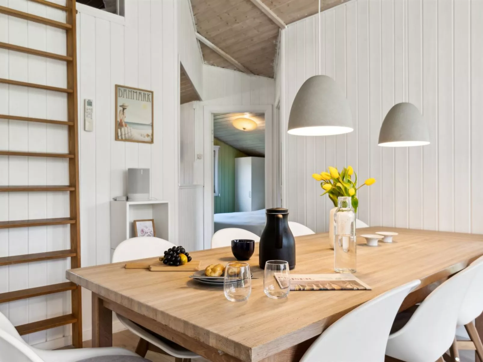 "Amiira" - 500m from the sea-Drinnen