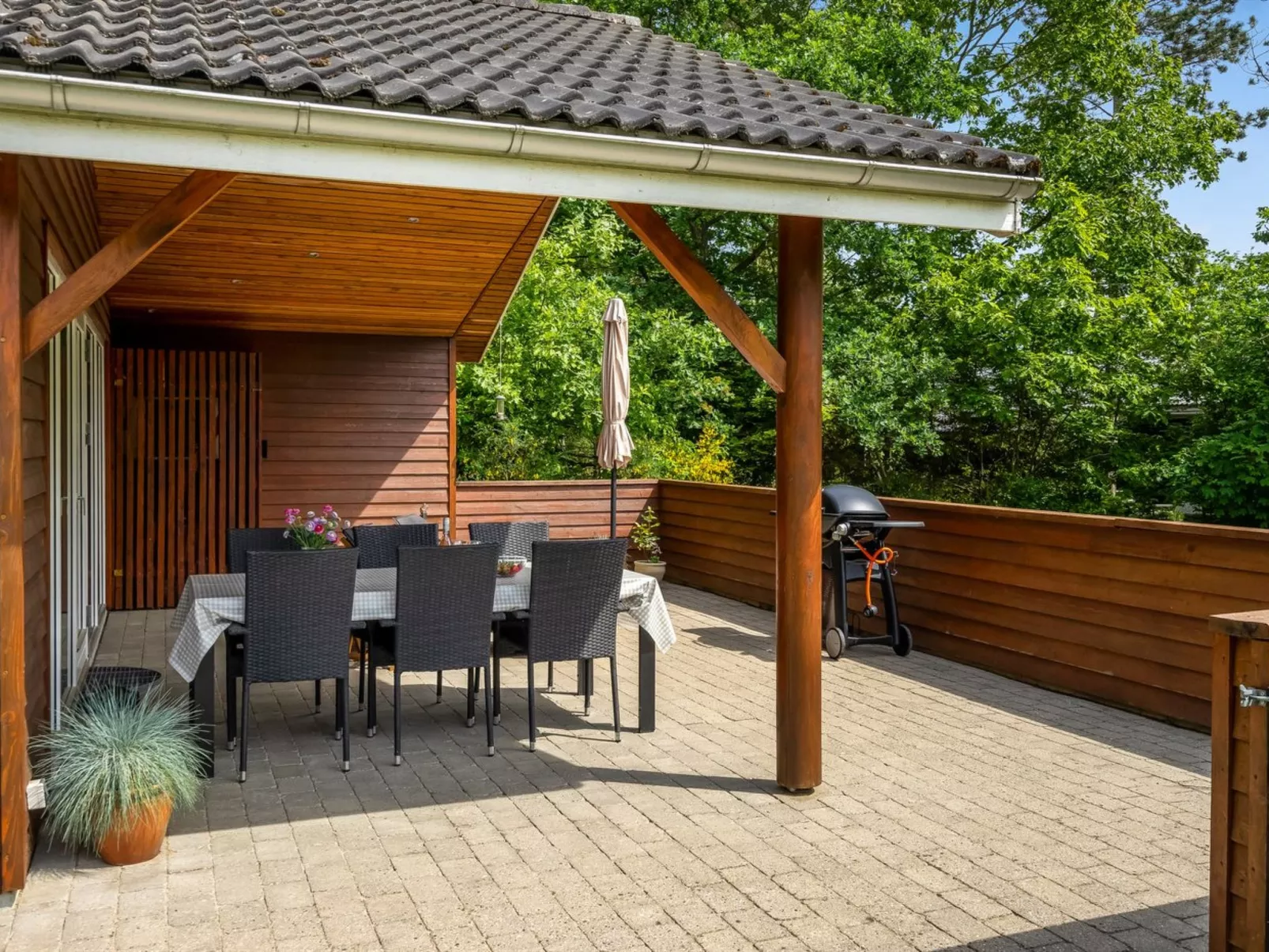 "Mauri" -  from the sea-Dehors