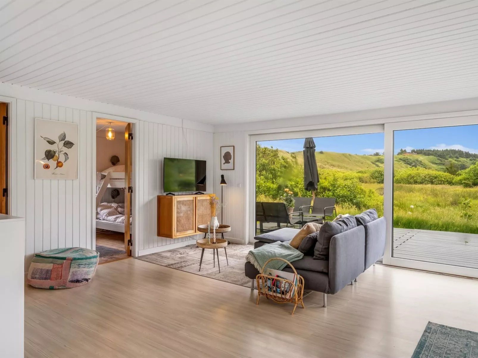 "Mintha" - 400m from the sea-Drinnen