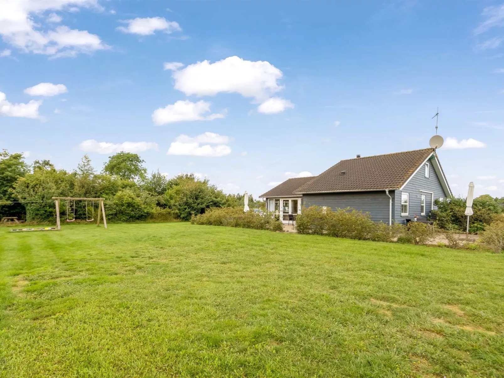 "Lari" - 600m from the sea-Outside