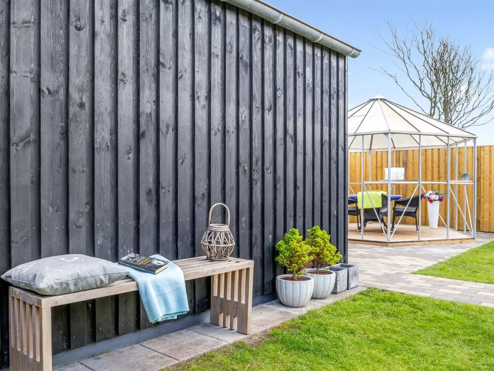 "Sulo" - 300m from the sea-Draußen