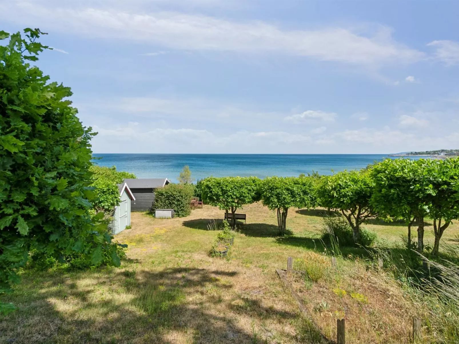 "Vanta" - 50m from the sea-Draußen