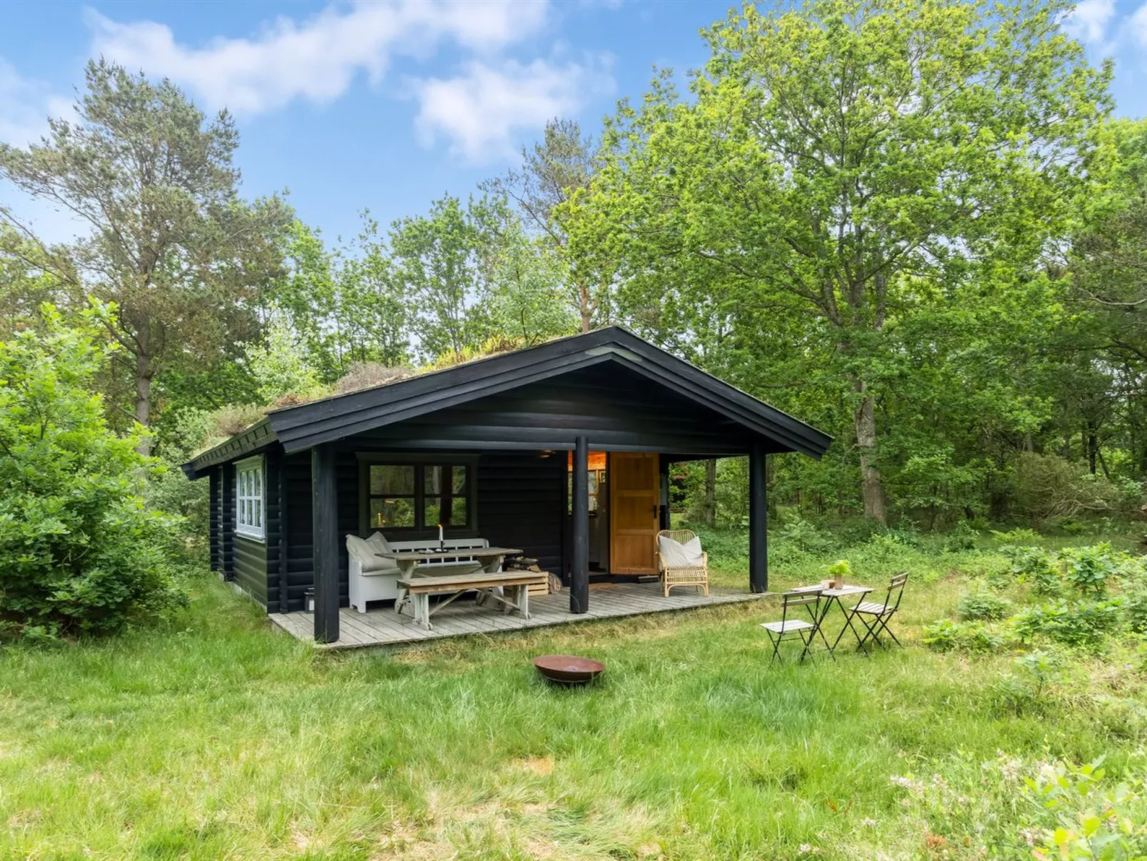 "Juho" - 700m from the sea-Draußen