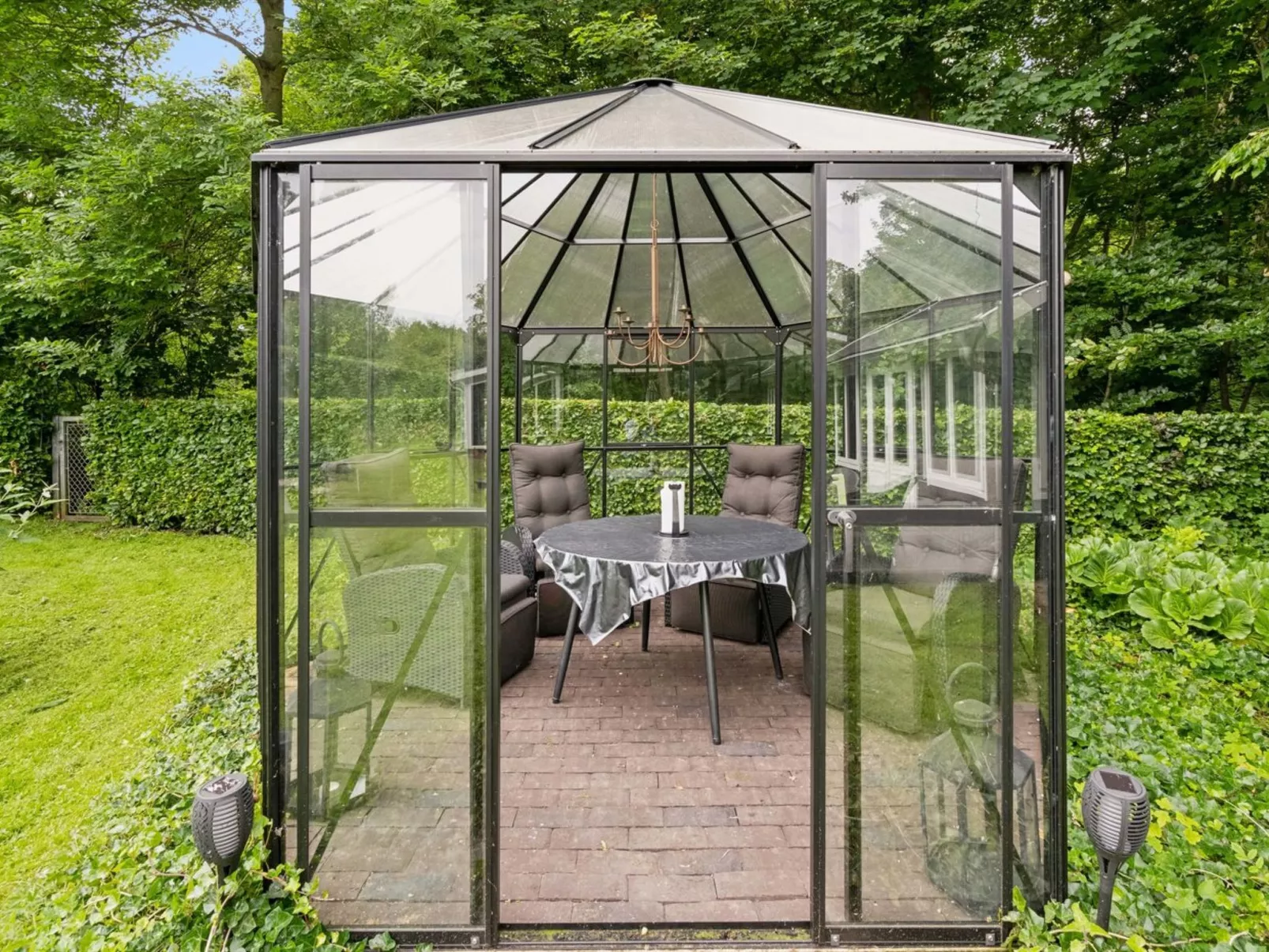 "Araminta" - 800m from the sea-Outside