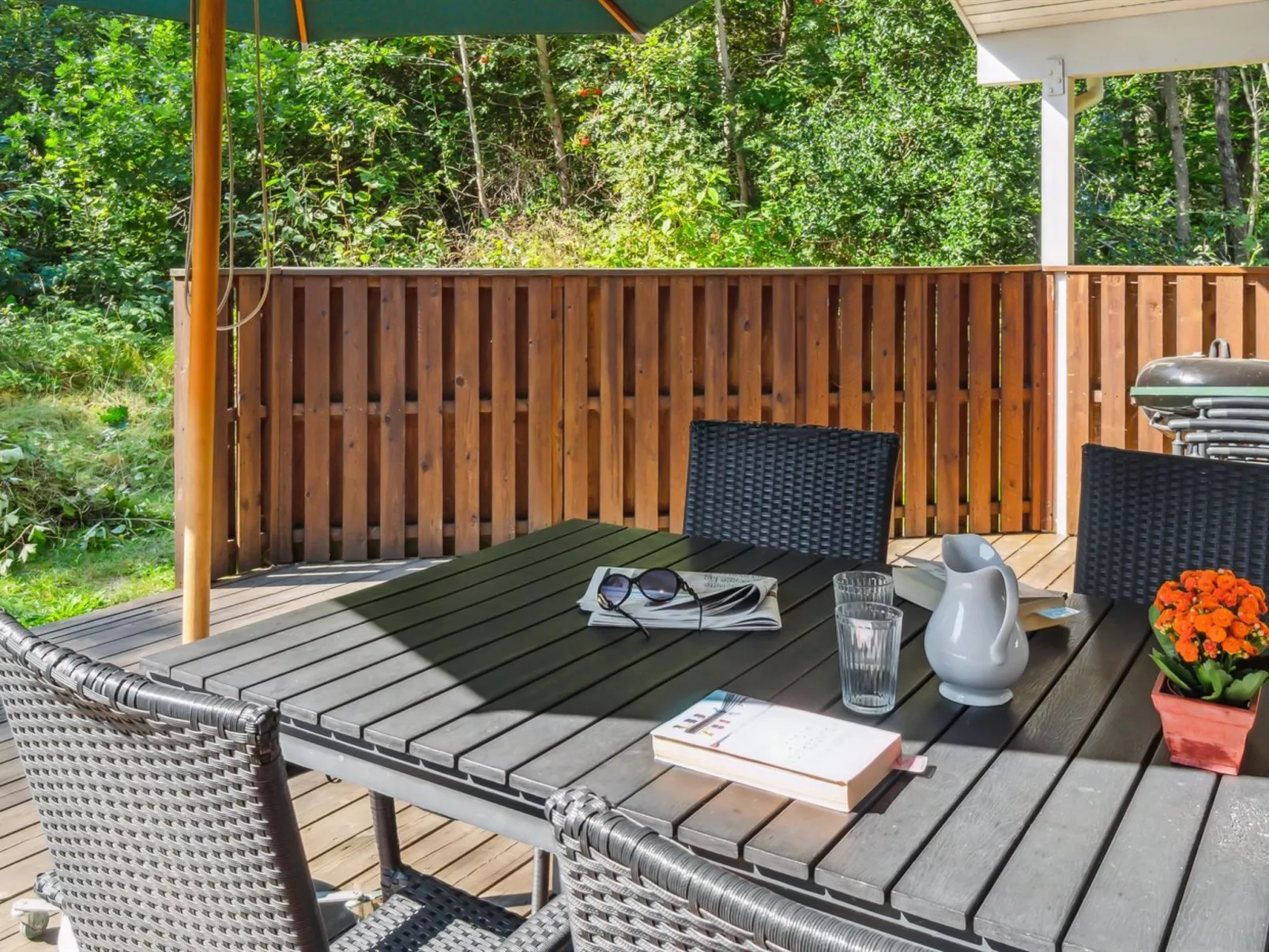 "Emmie" - 1.2km from the sea-Outside