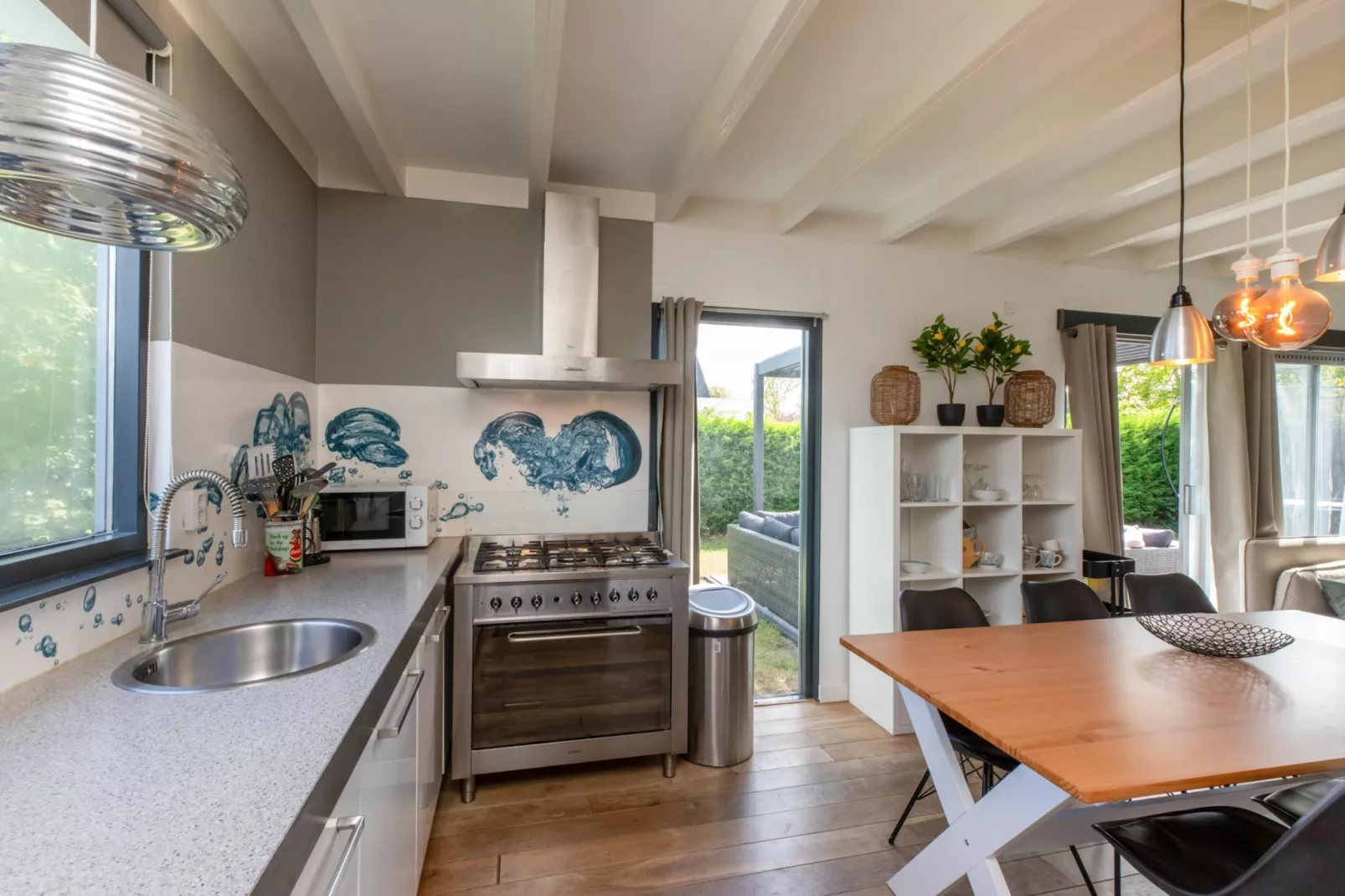 Strandhuis Schoneveld-Kitchen