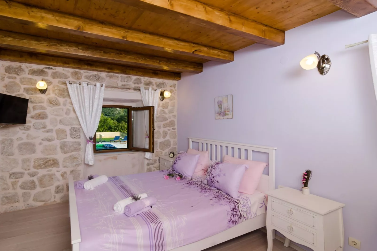Villa Falcon Rook - Four-Bedroom Villa with Terrace and Swimming Pool-Chambre