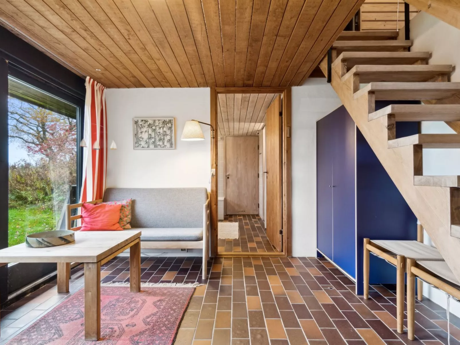 "Adelbert" - 600m to the fjord-Inside