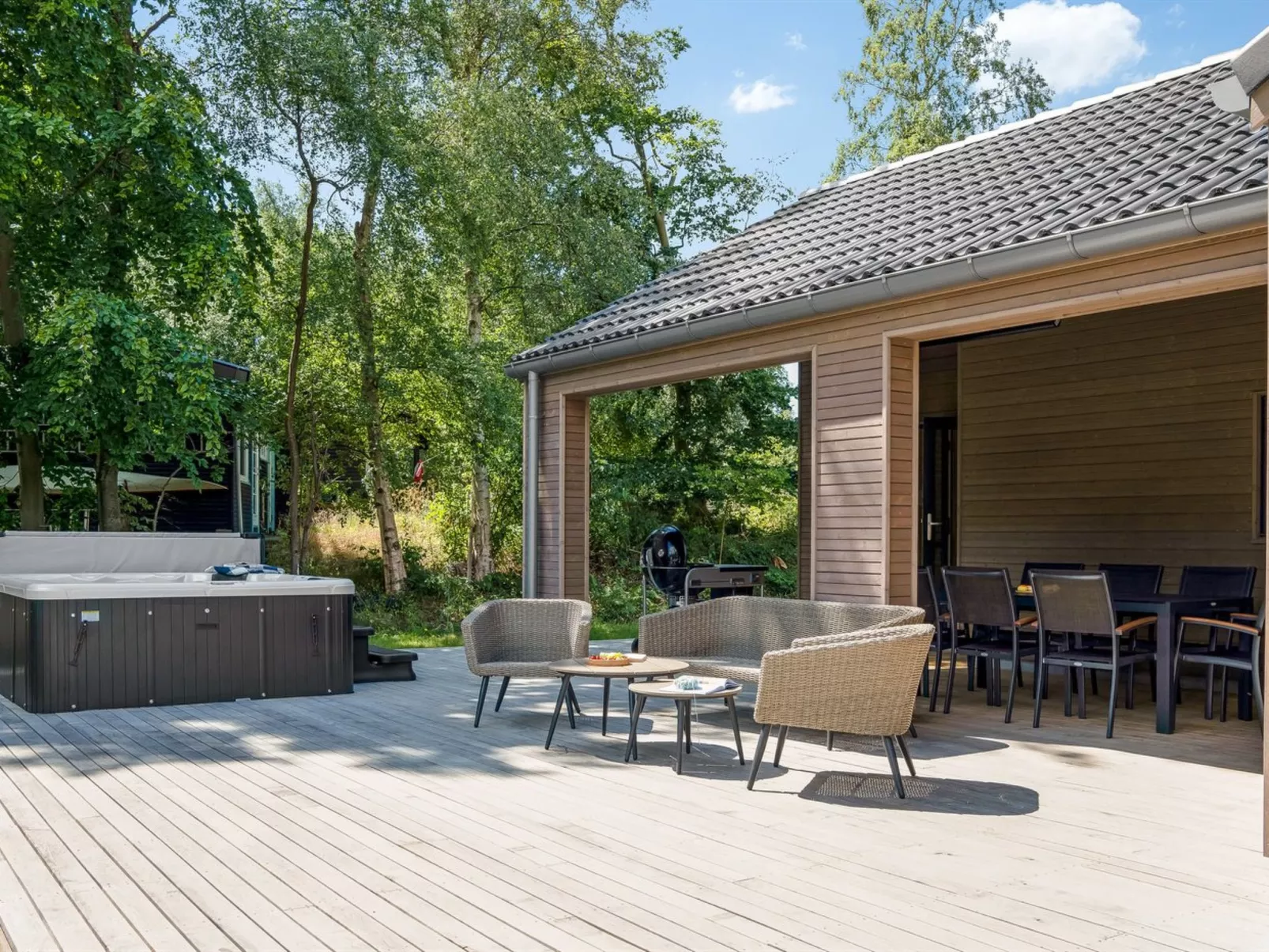 "Anila" - 80m from the sea-Outside