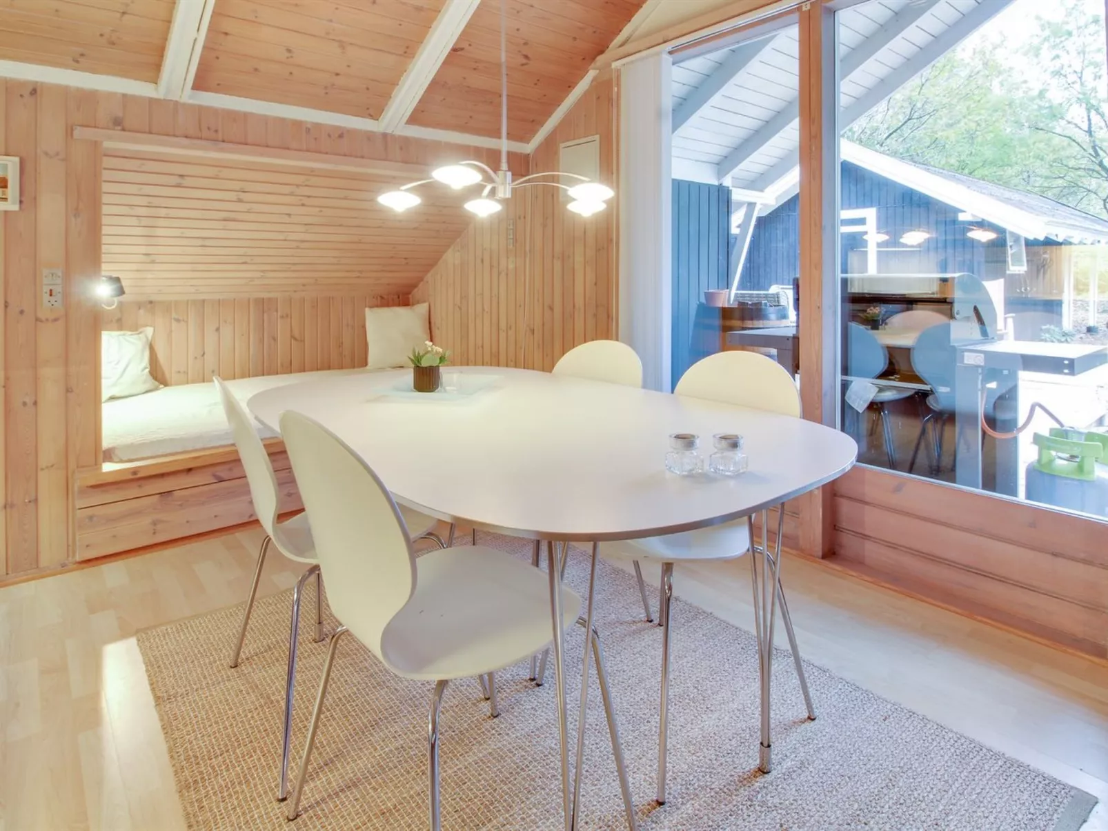 "Anttoni" - 50km from the sea-Dedans