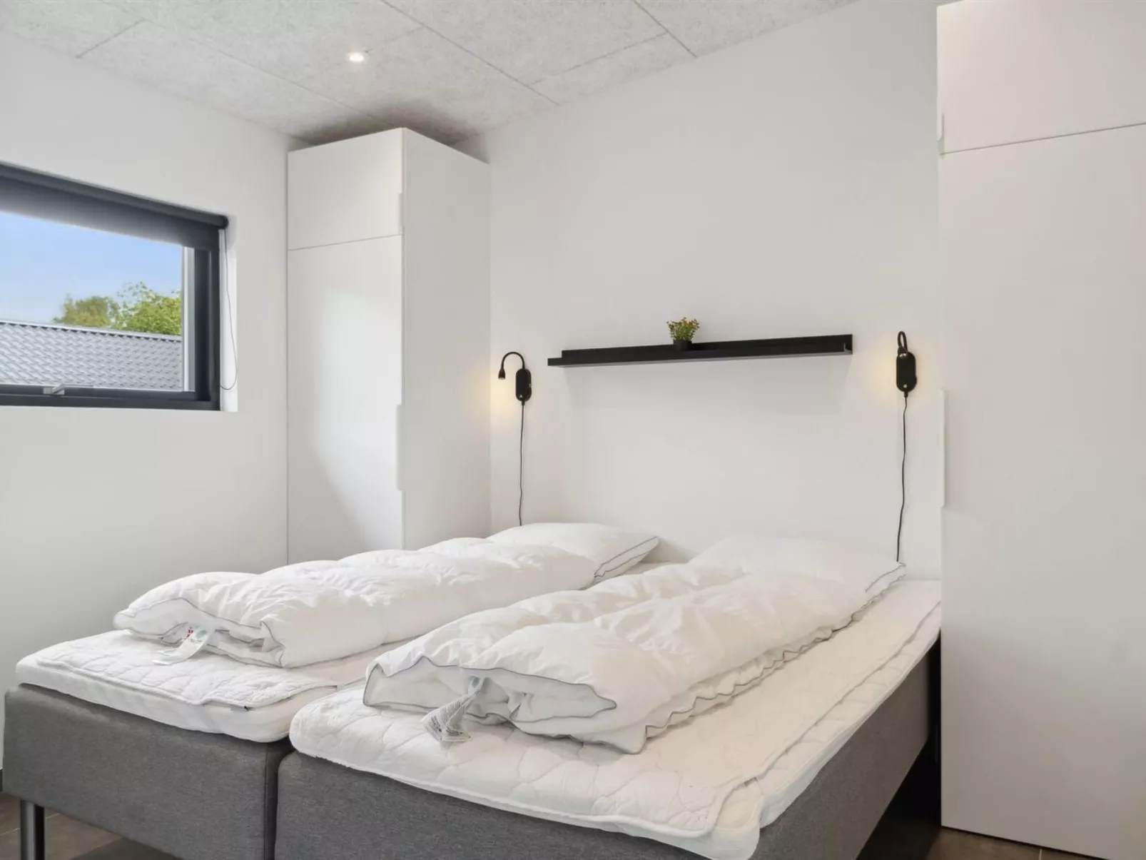 "Thorkjell" - 350m from the sea-Inside