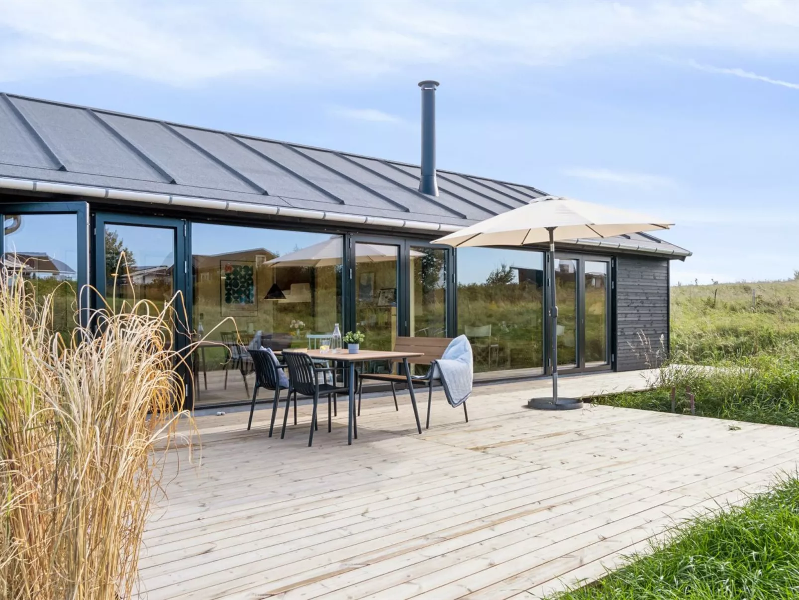 "Aatos" - 250m from the sea-Outside