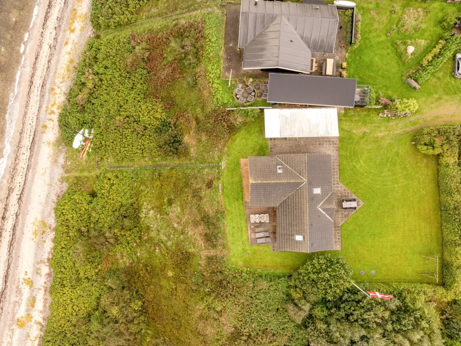 "Næwe" - 10m to the fjord-Draußen