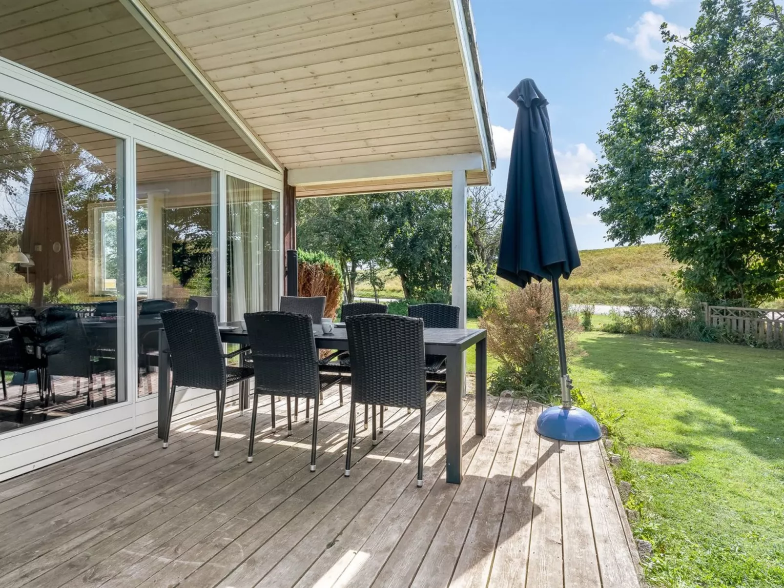 "Alvina" - 45m from the sea-Draußen