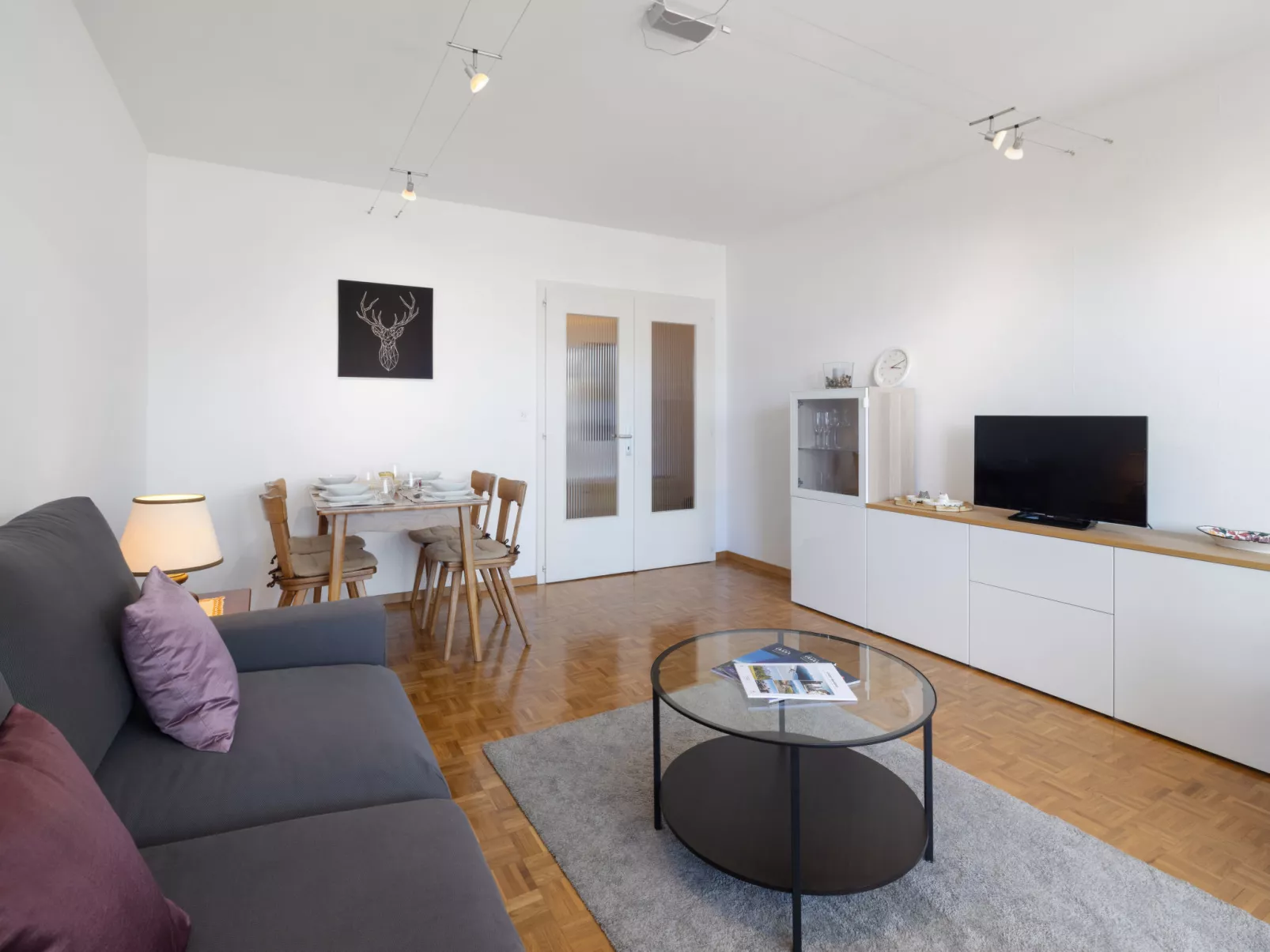 Marigny Dent-Blanche 25-Inside