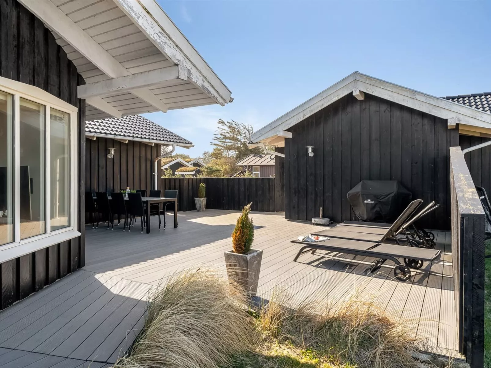 "Djuna" - 550m from the sea-Outside