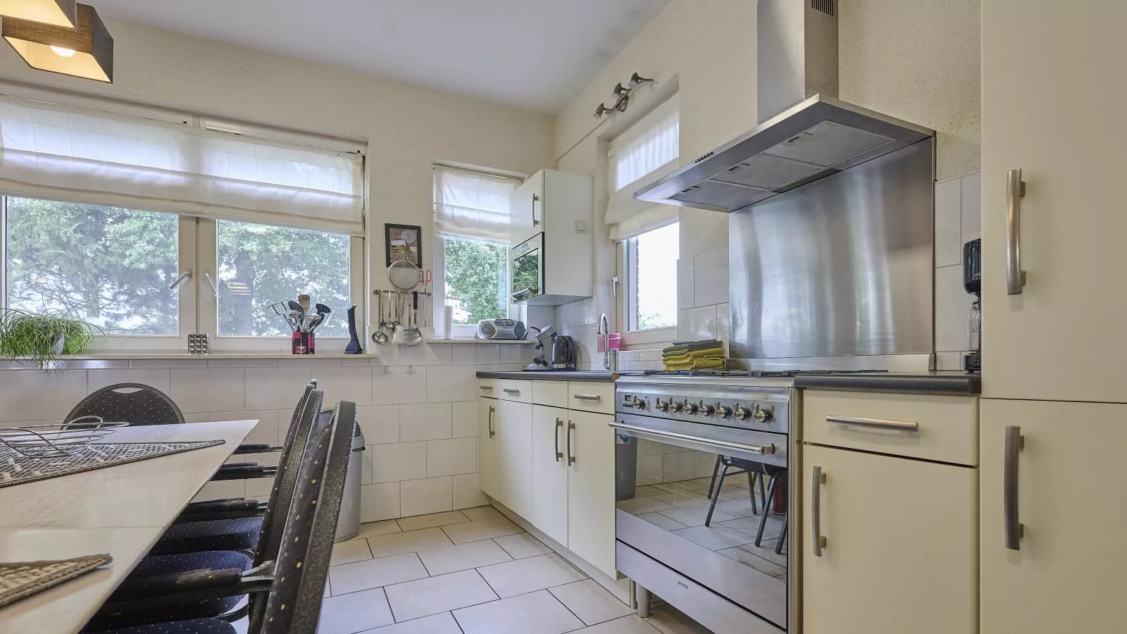 T Achterhoes-Kitchen