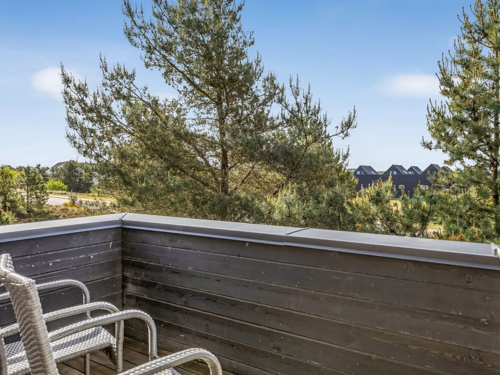 "Hunding" - 2.5km from the sea