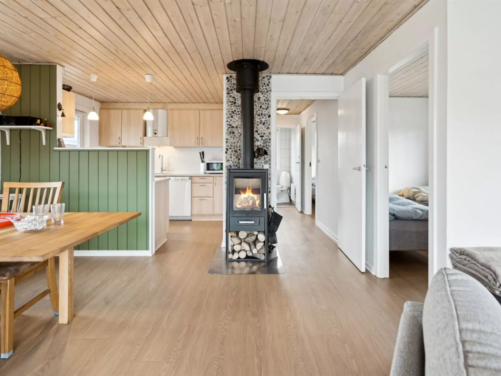 "Severine" - 650m from the sea-Inside