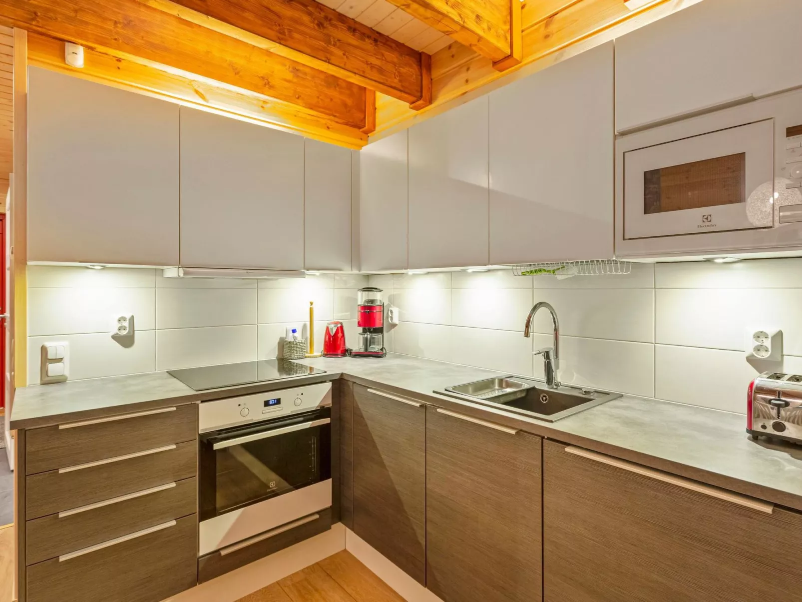 Kevätpiippo b-Inside