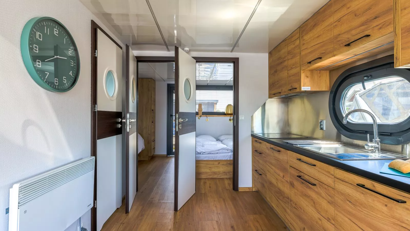 Tiny Houseboat De Woudaap - I