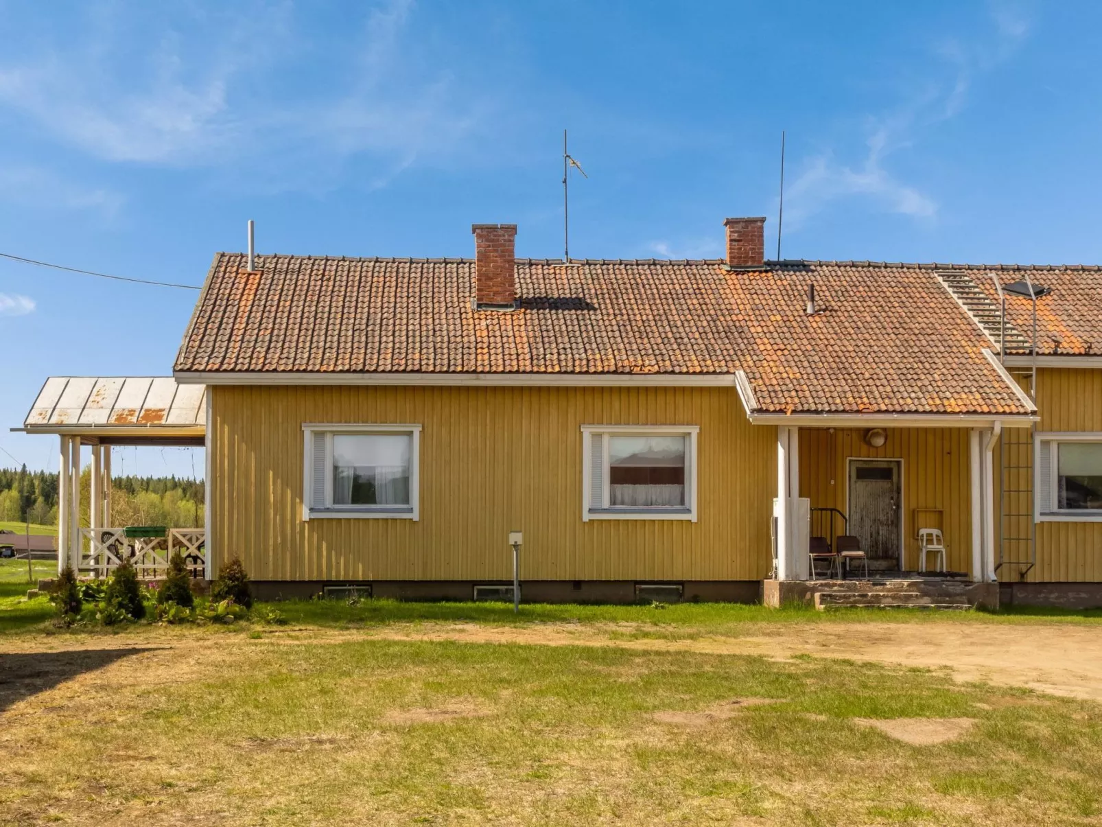 Juotas village-Drinnen