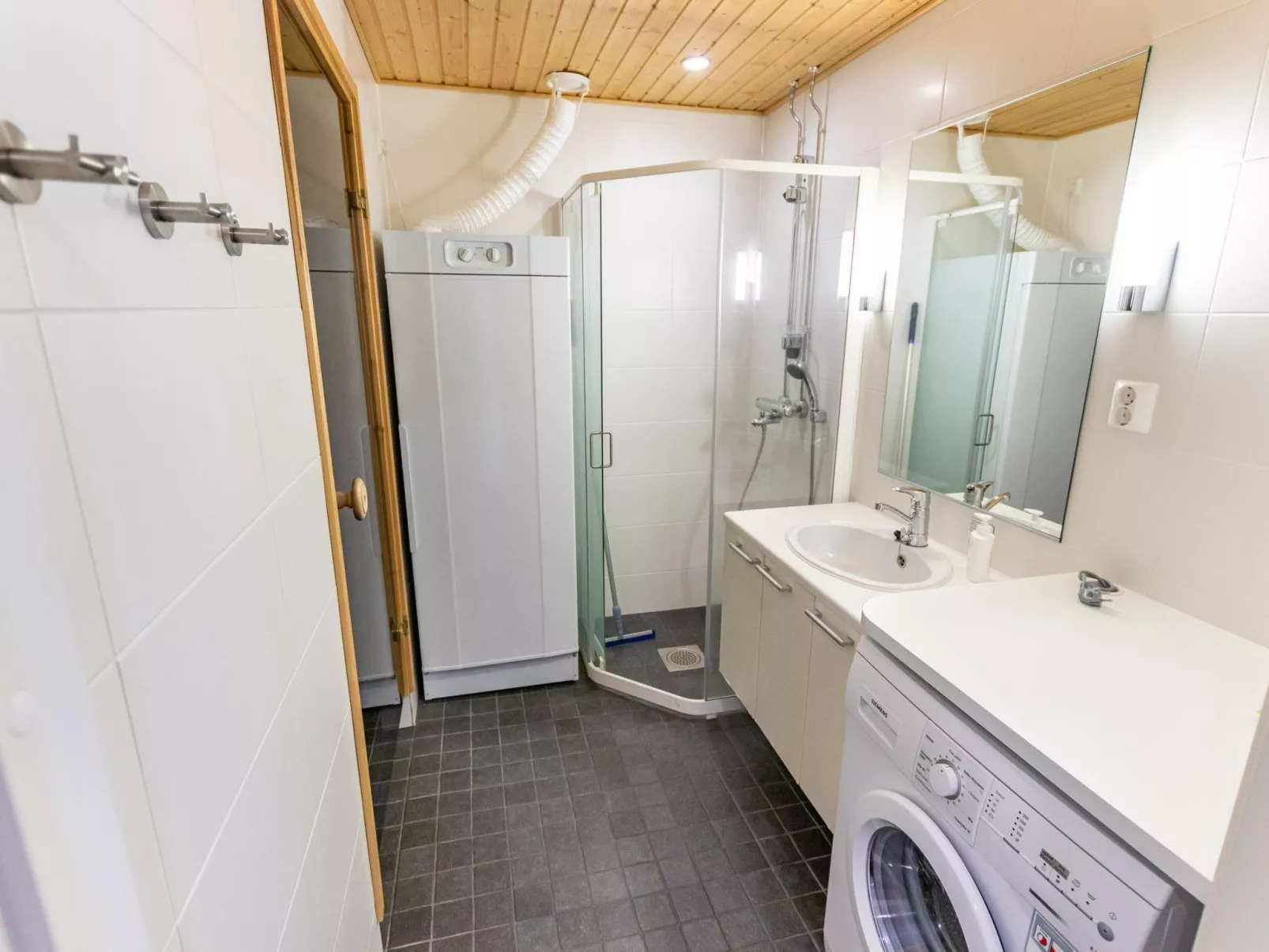 Nordic chalet 9402-Drinnen