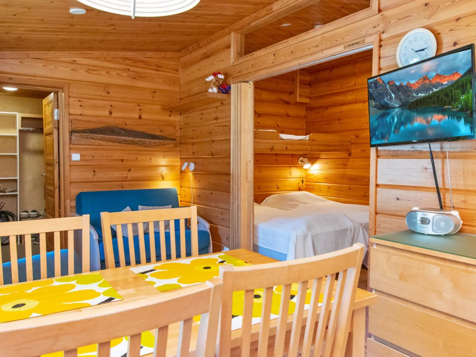 Metsänpirtti 3-Inside