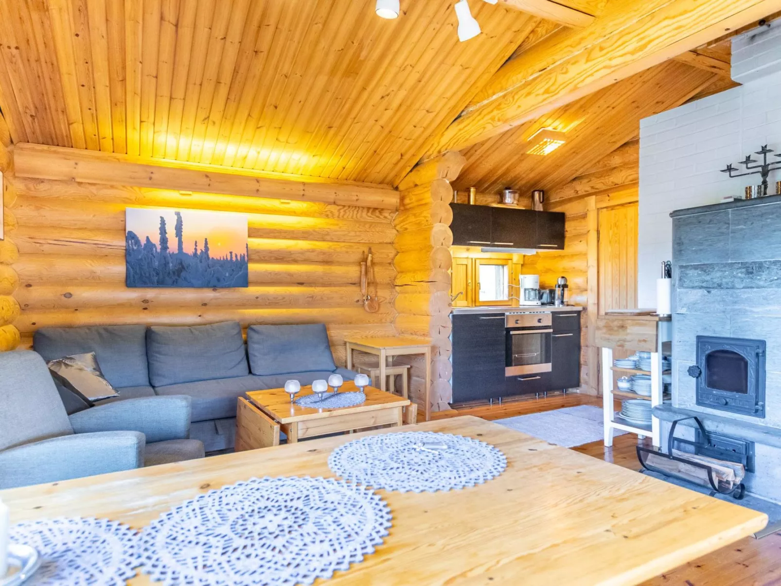 Oton kämppä-Dedans