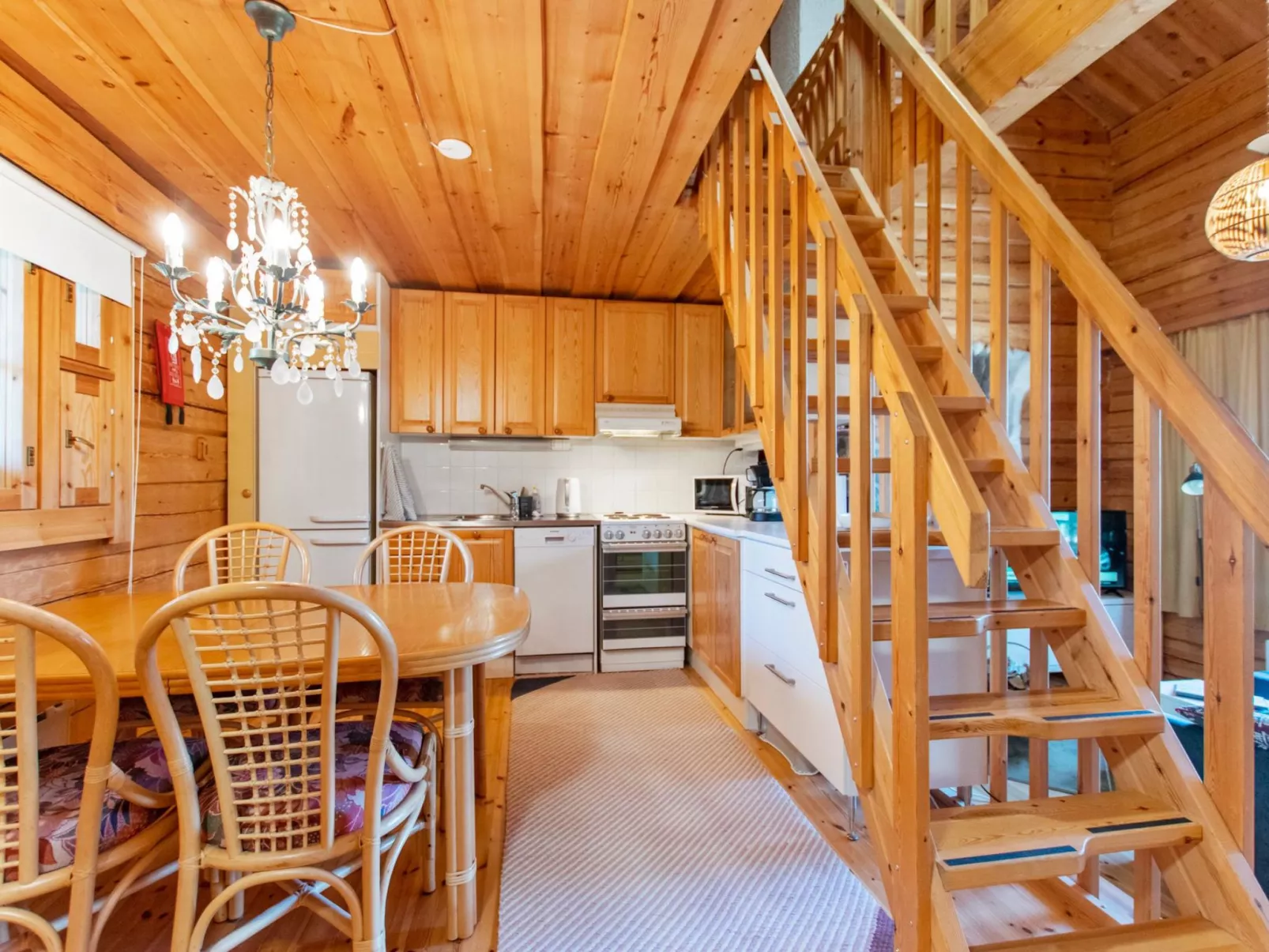 Vuonelo 8 a 2-Dedans