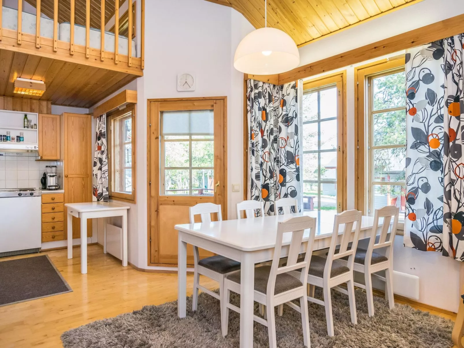 Kuntorinne a4-Drinnen