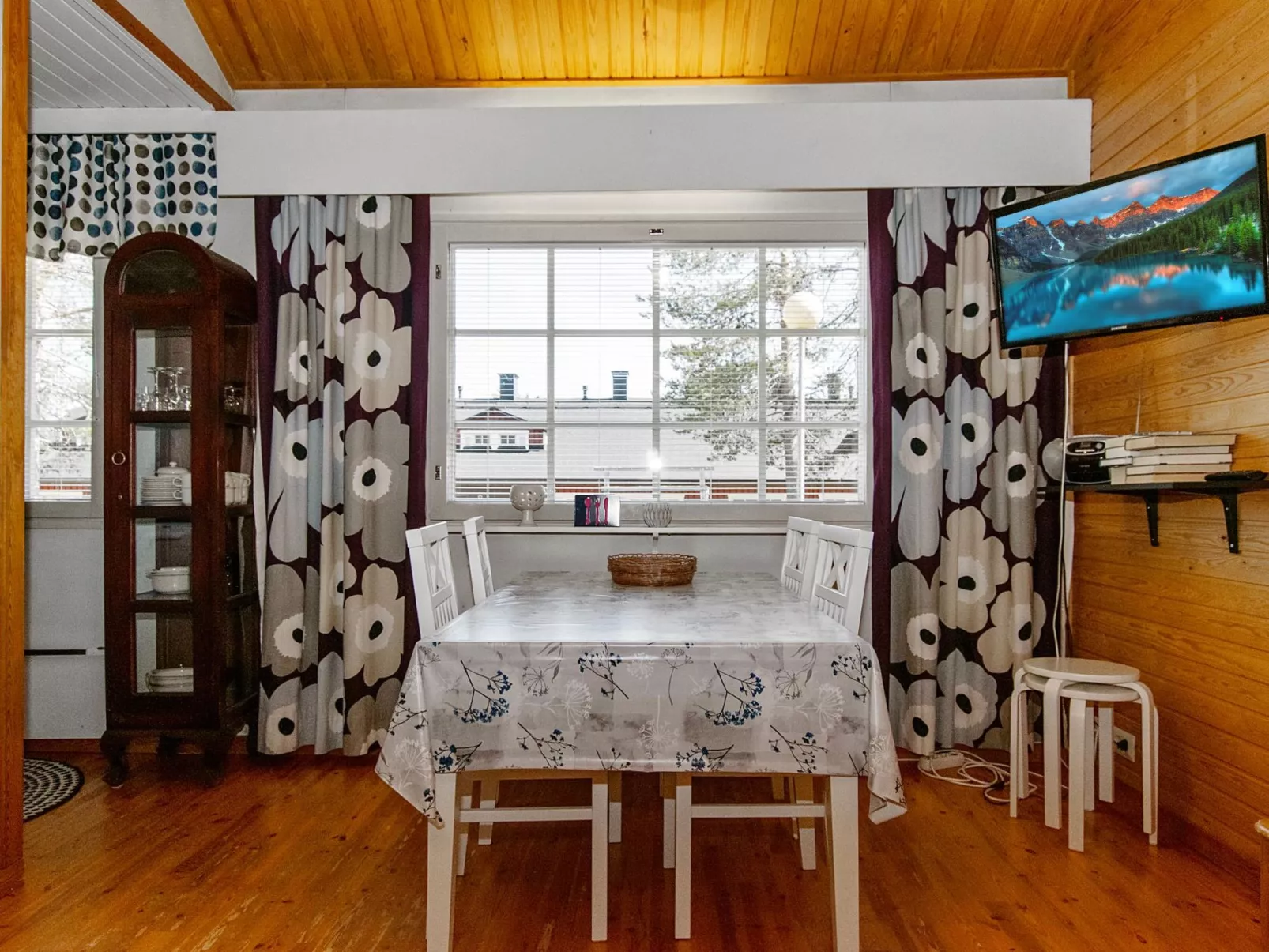 Soidinaukia a 5-Inside