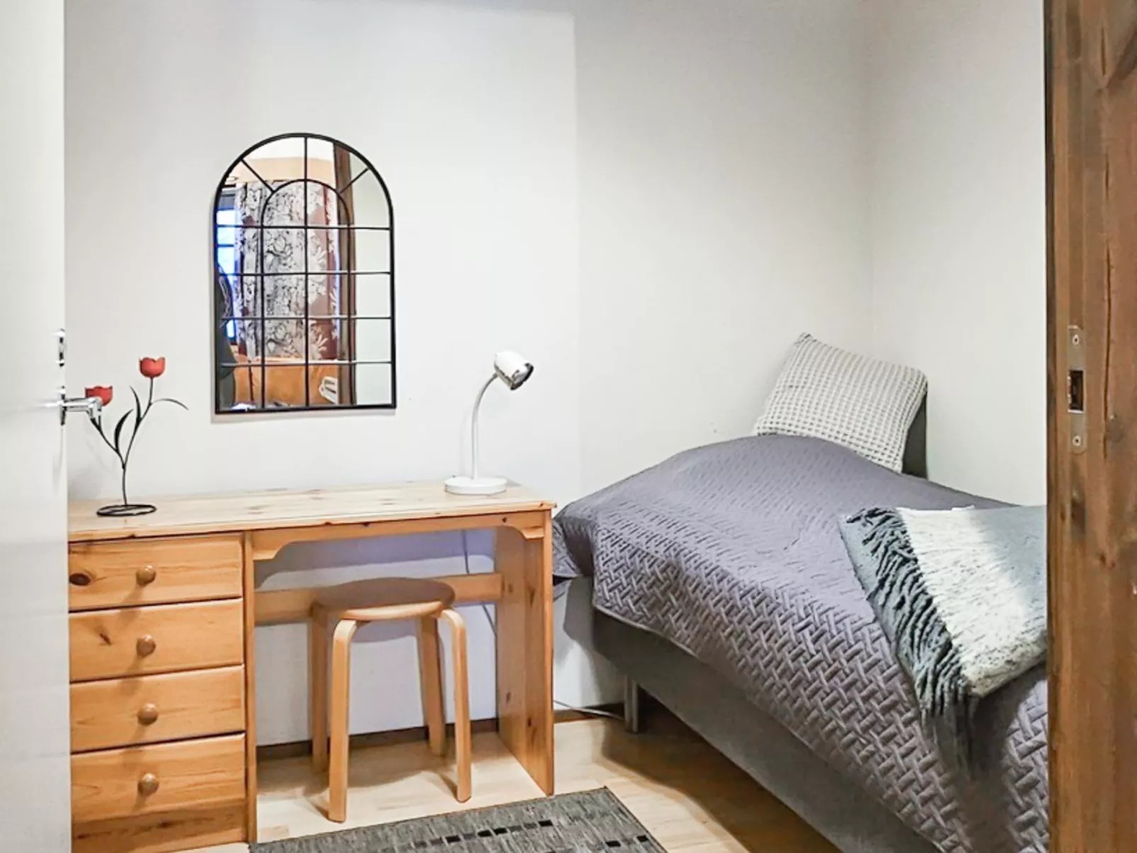 Saarihely a 2-Dedans