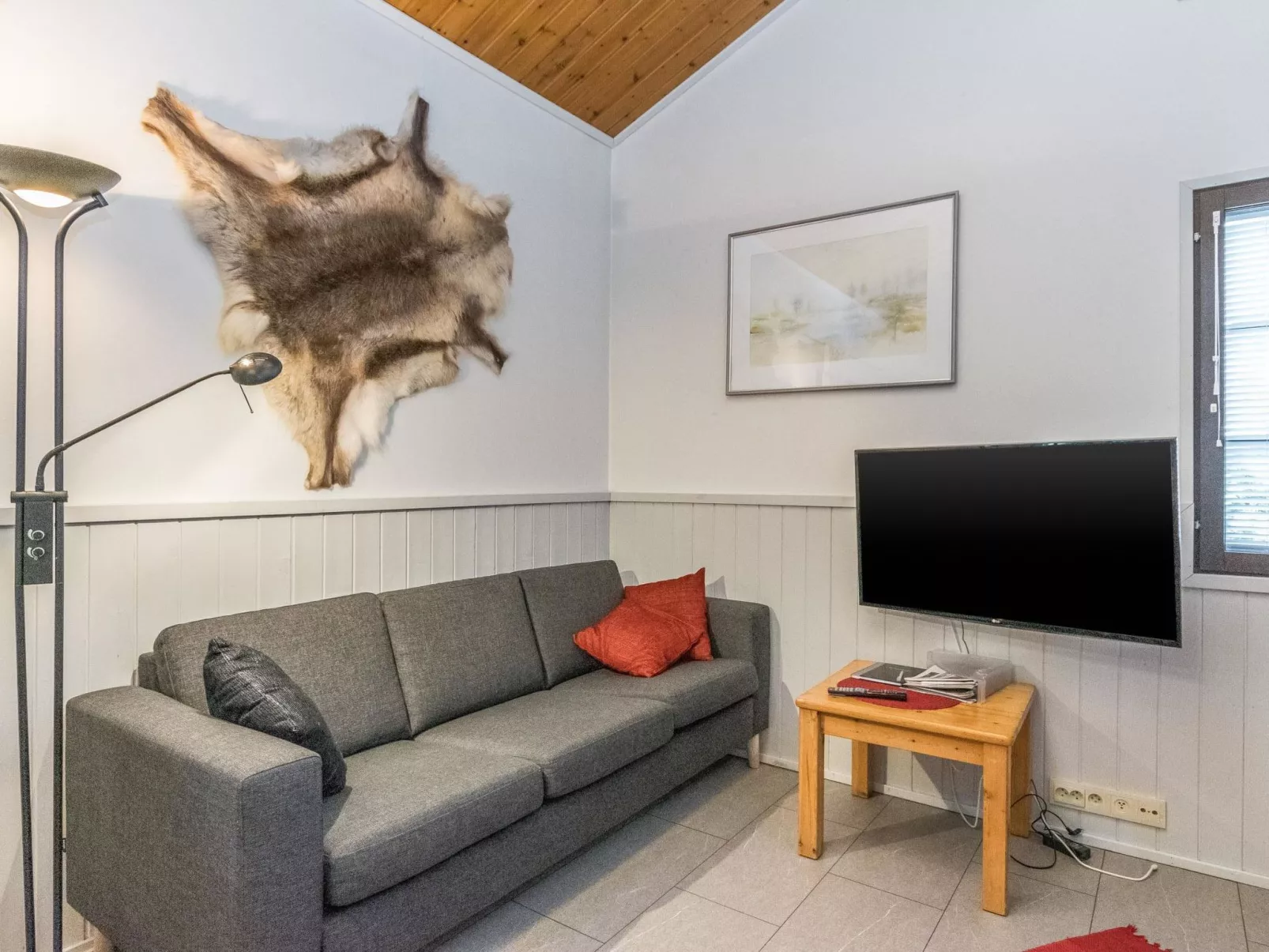 Saarihely a 5-Inside