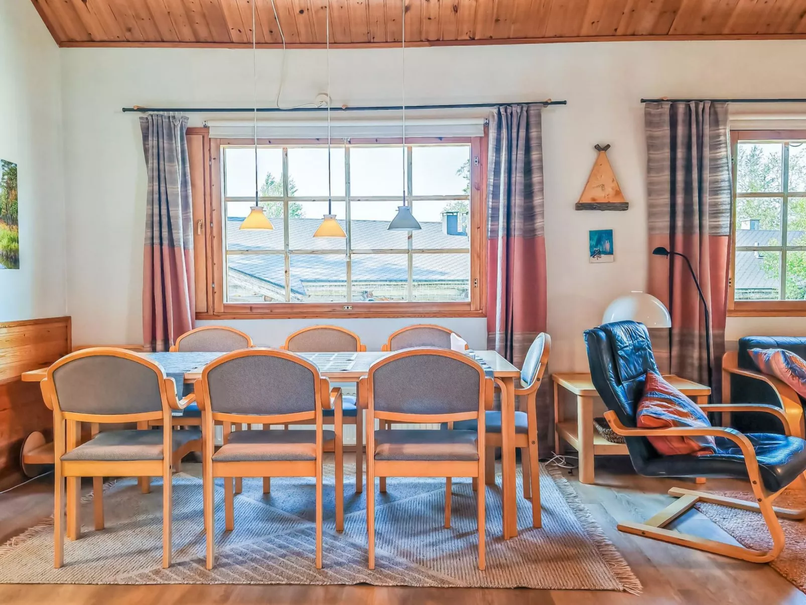 Teerenpesue e 37-Inside