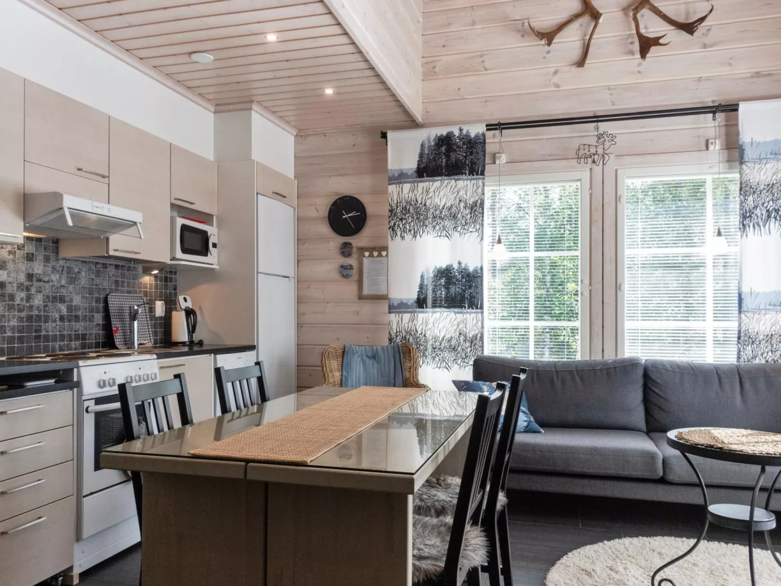 Kuurankuksa b-Drinnen