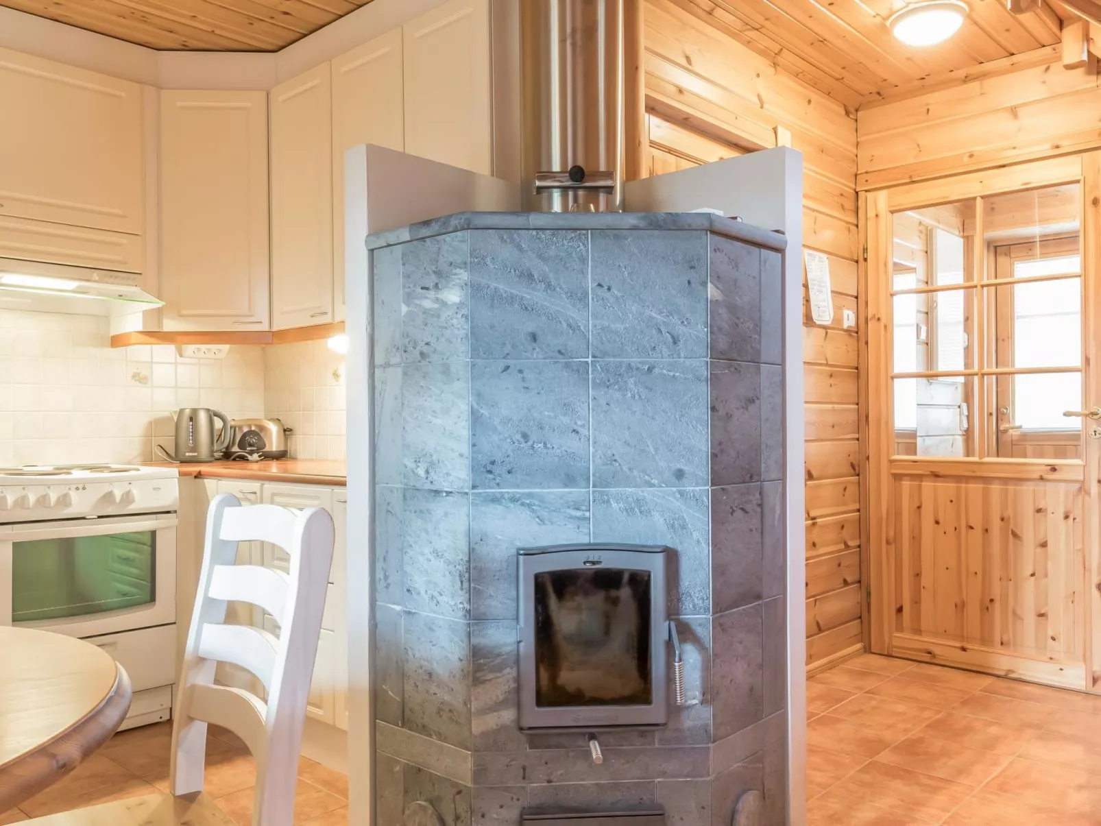 Kuerkartano 3/armas-Drinnen