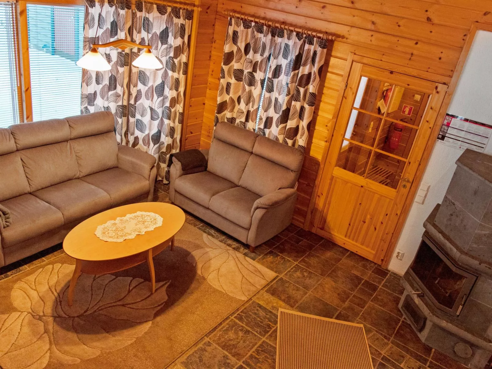 Tunturitähti-Drinnen