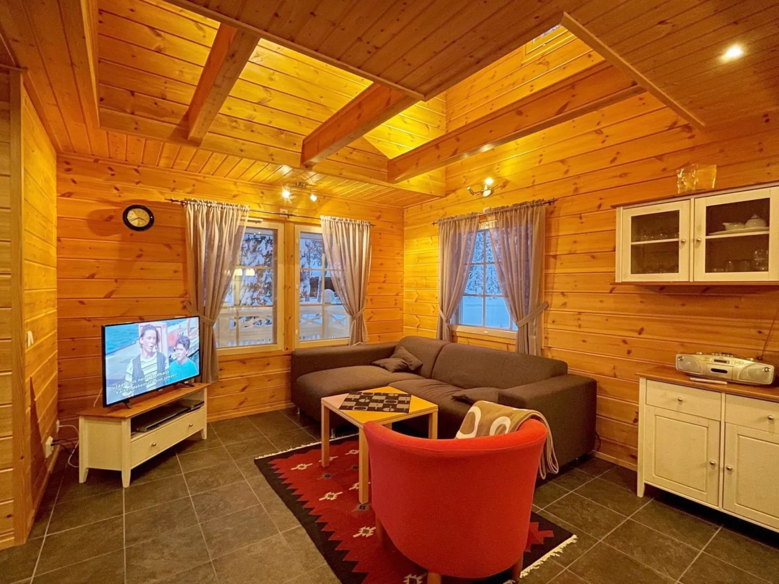 Ylläsriekko / itätupa-Dedans