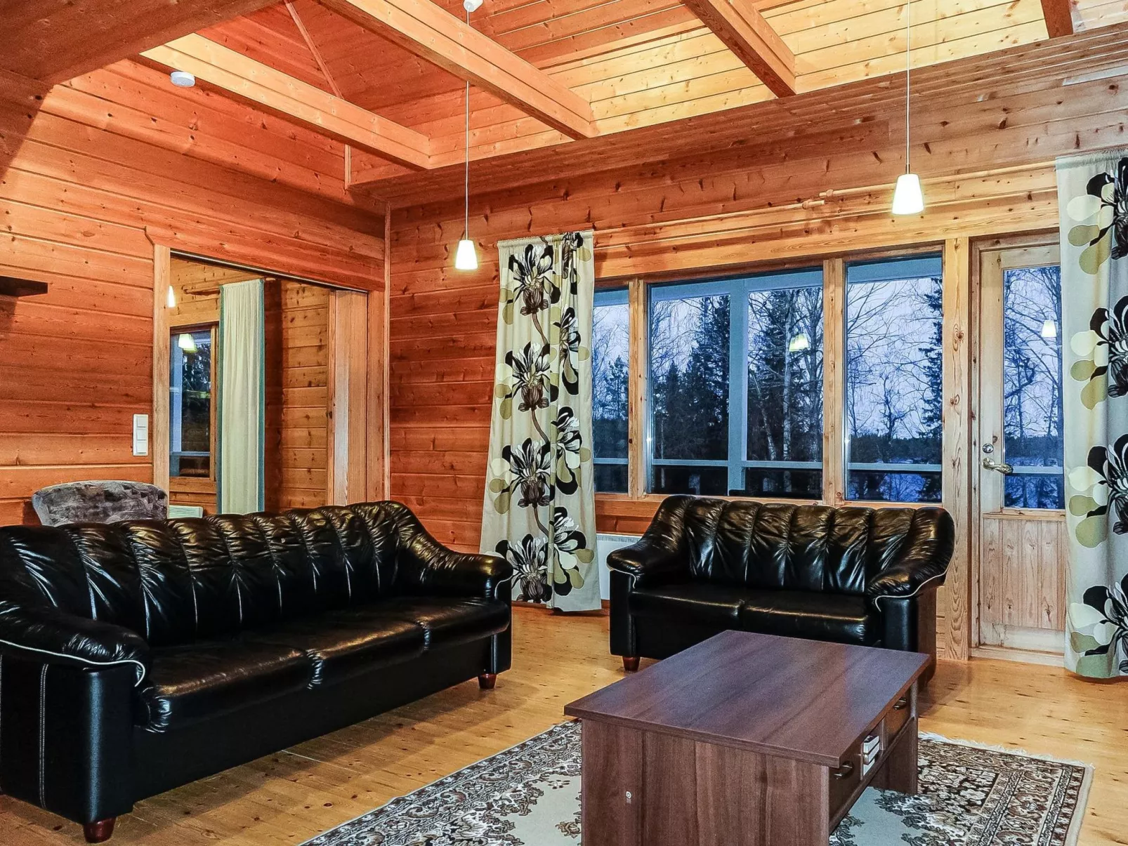 Äkäsjärven lomamökit 1-Dedans