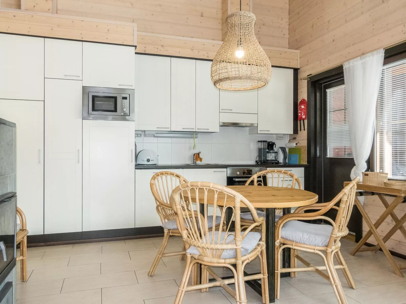 Sointuilevi j 38-Inside