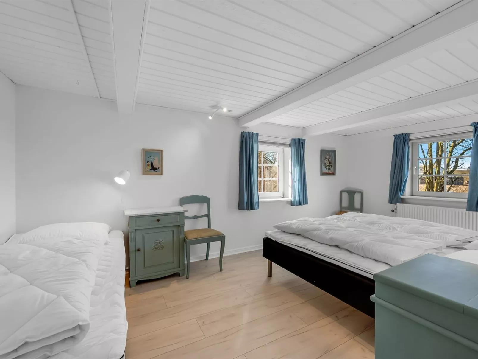 "Brigitte" - 1.3km to the fjord-Drinnen