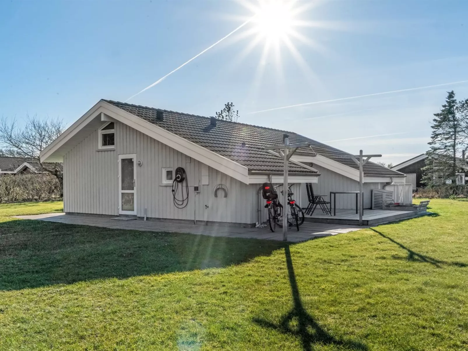 "Henri" - 1.2km from the sea-Outside