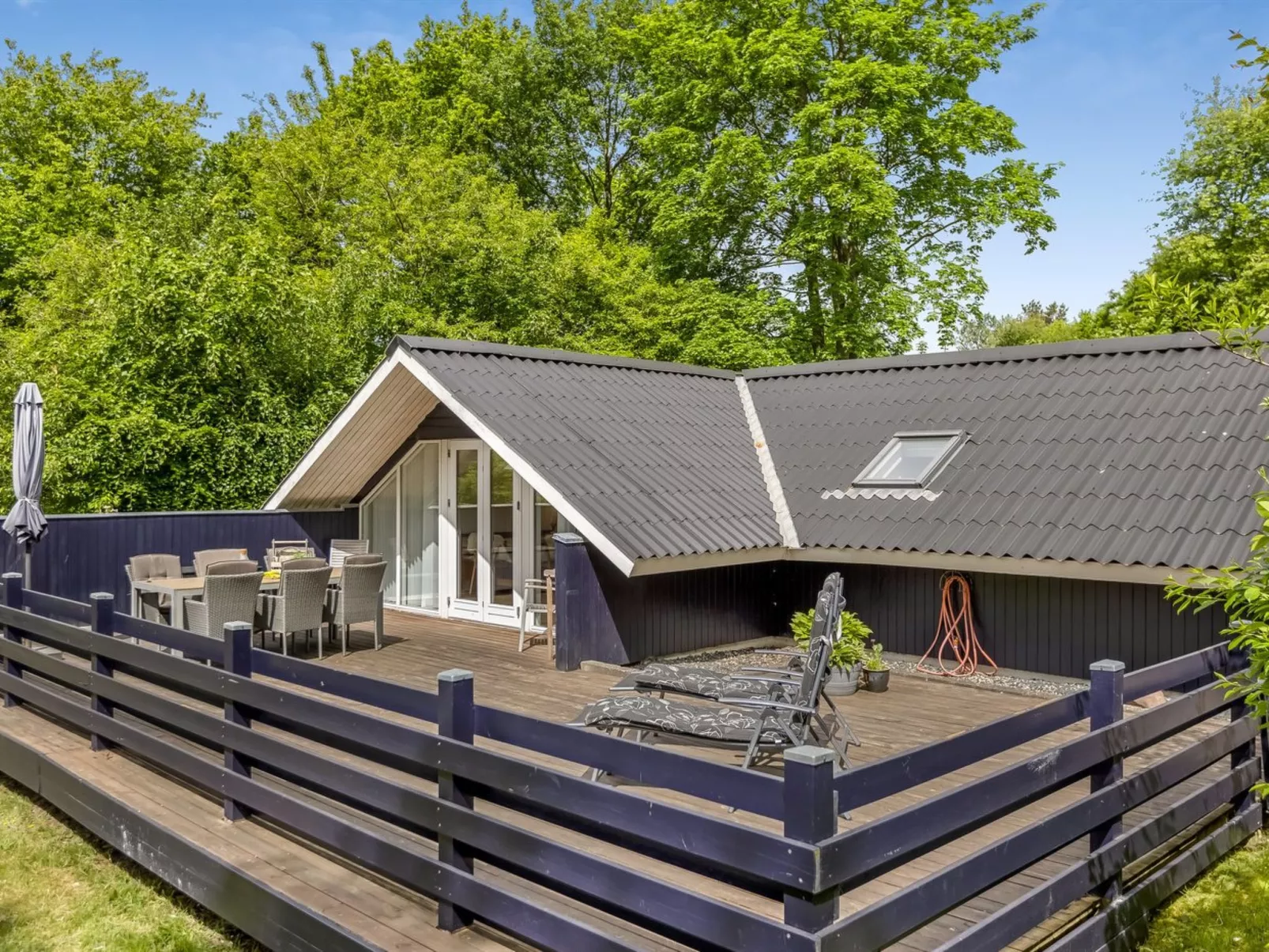 "Mila" - 30km from the sea-Draußen