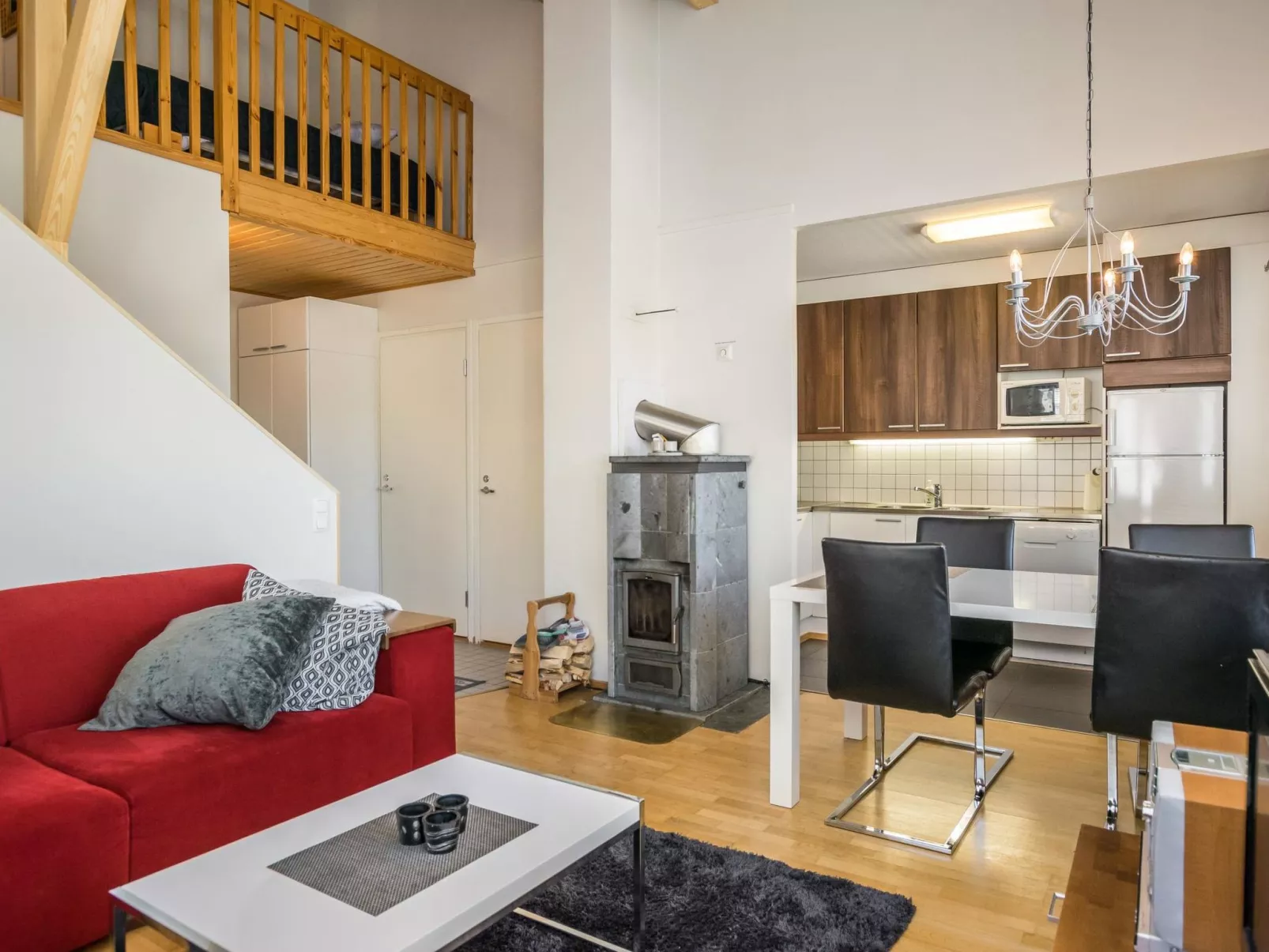 Kesä-iikka c6-Inside