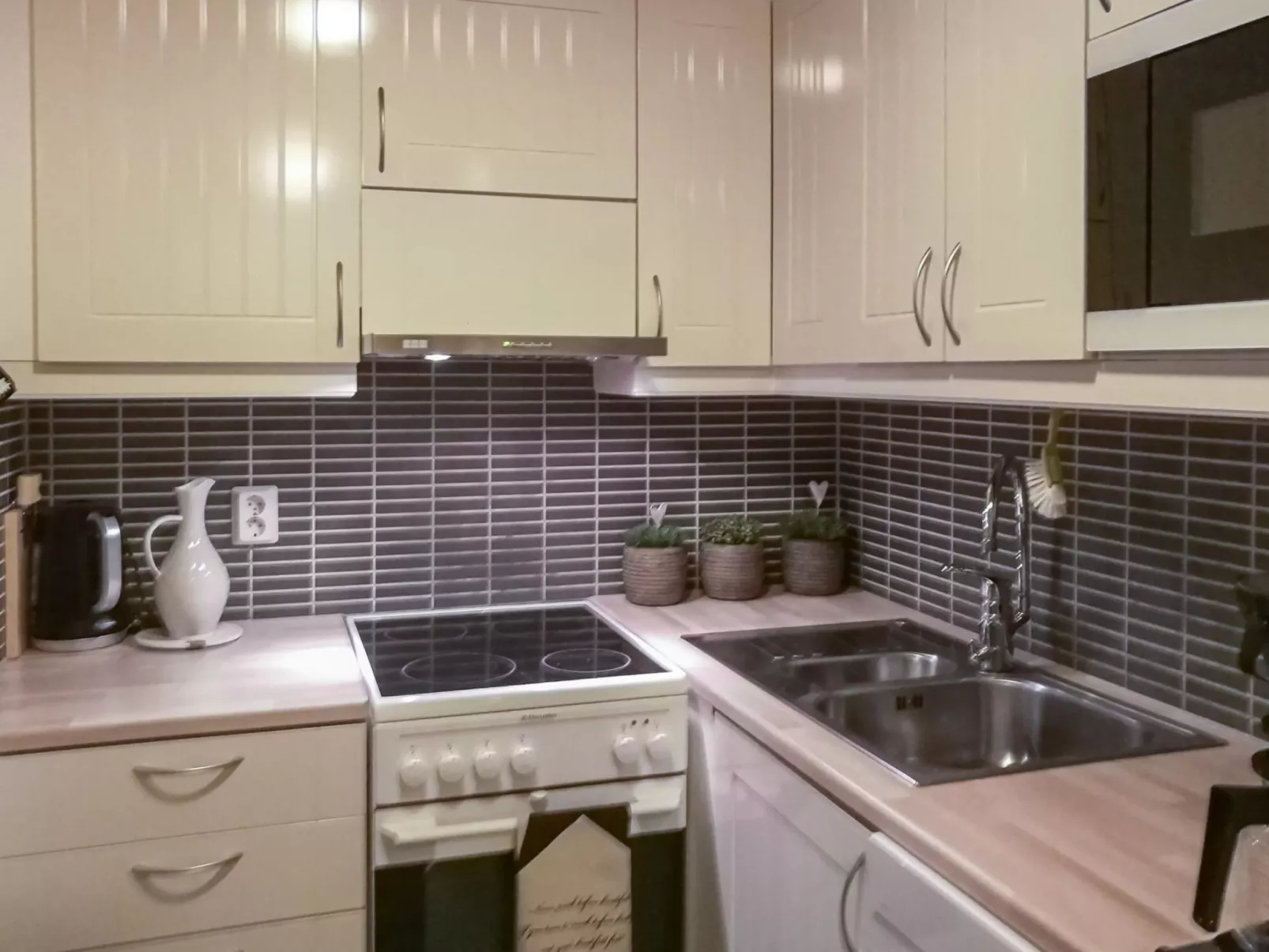 Vuokatinportti b 9-Dedans