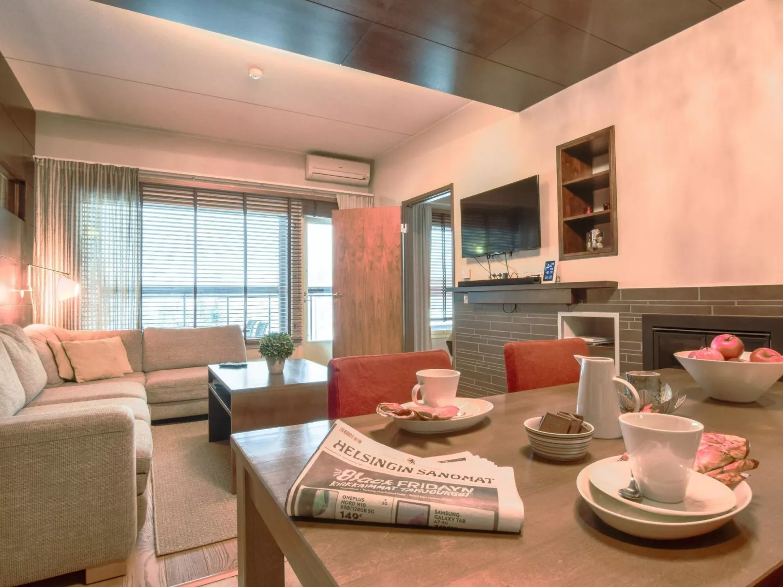 Tahko spa junior suite orange b6-Inside