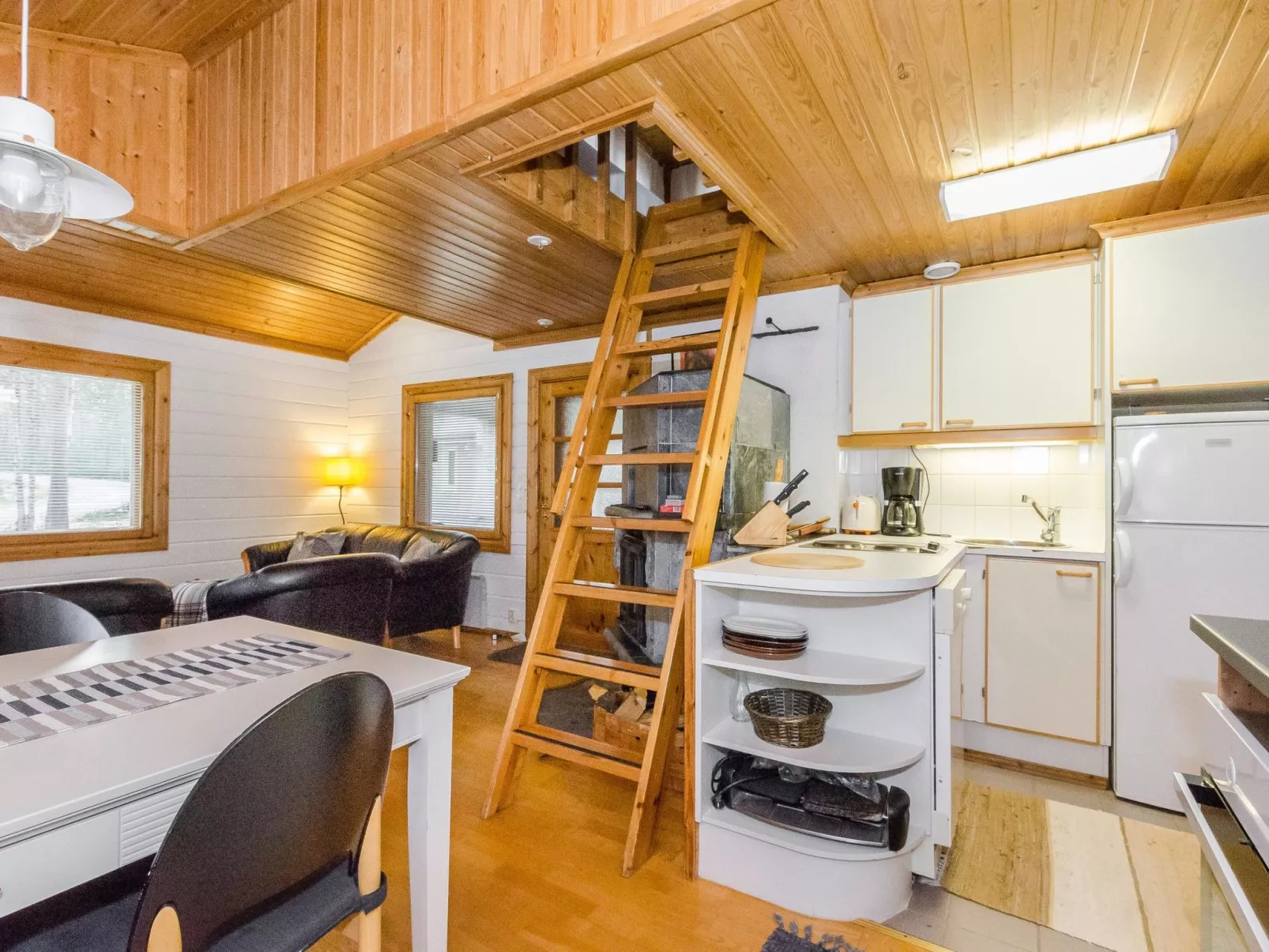 Karjalan veikko 2 b-Dedans